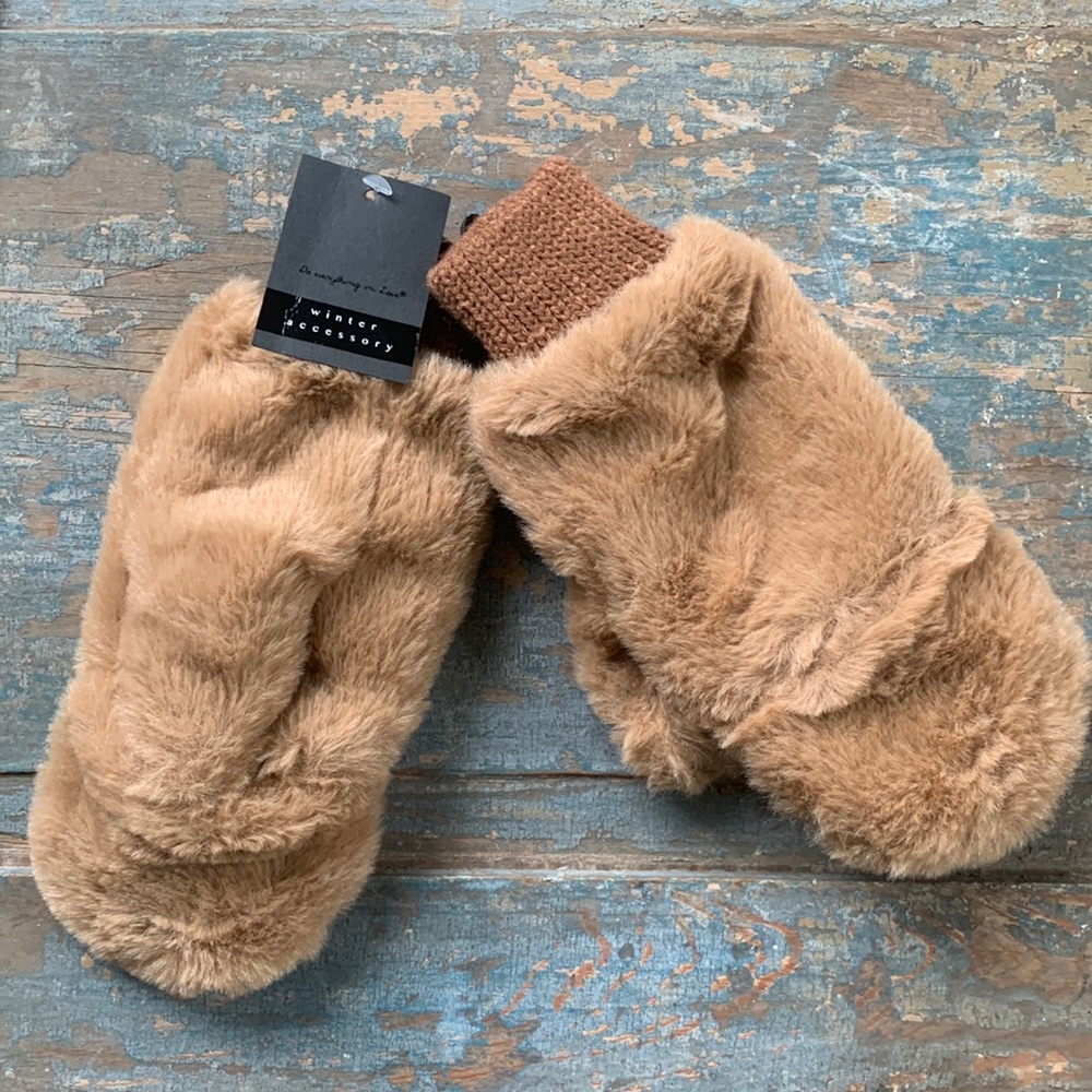 Women’s Fur Convertible Mittens